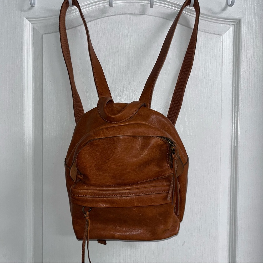 Madewell Tan Leather Backpack - Picture 2 of 6